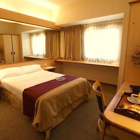 Hotel Aeroparque Inn & Suites Buenos Aires Zewnętrze zdjęcie