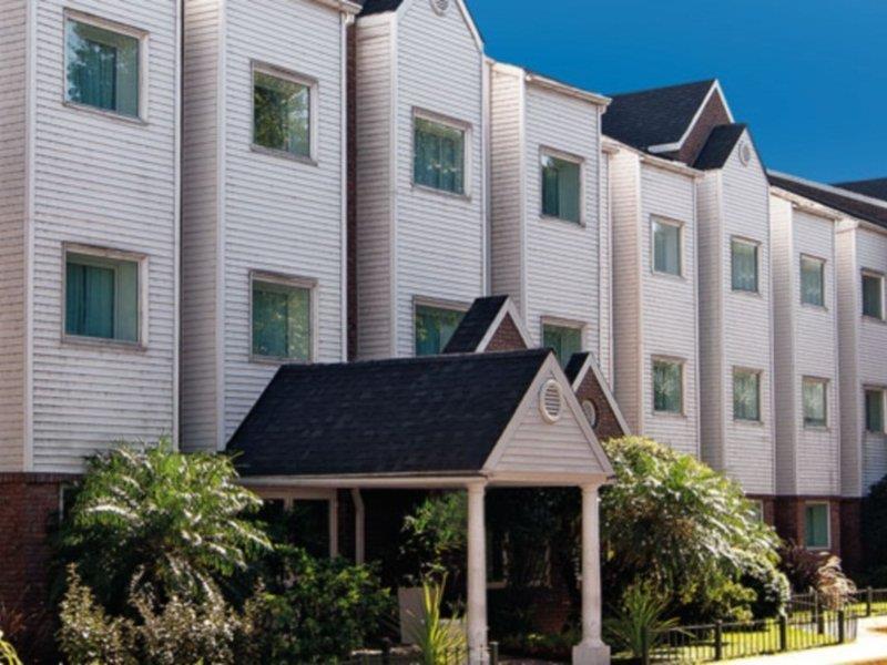 Hotel Aeroparque Inn & Suites Buenos Aires Zewnętrze zdjęcie