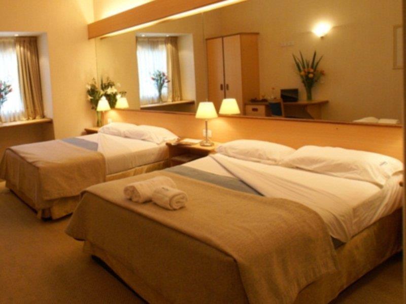 Hotel Aeroparque Inn & Suites Buenos Aires Zewnętrze zdjęcie