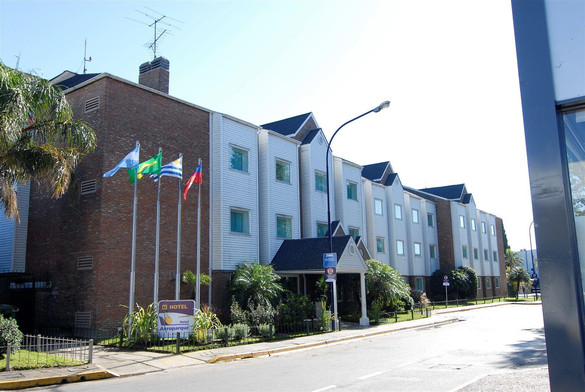 Hotel Aeroparque Inn & Suites Buenos Aires Zewnętrze zdjęcie