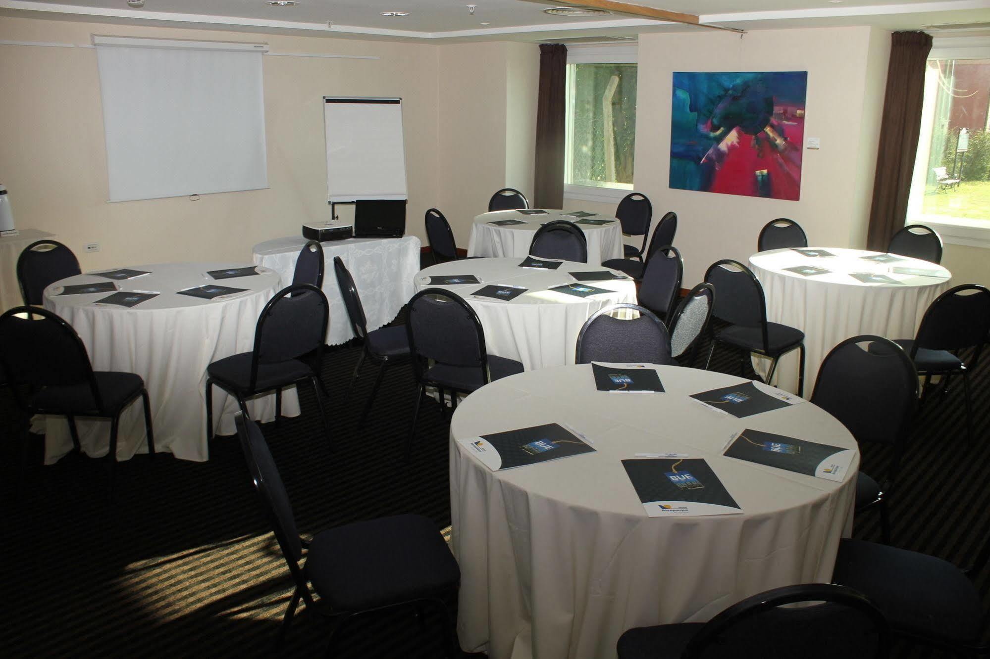 Hotel Aeroparque Inn & Suites Buenos Aires Zewnętrze zdjęcie